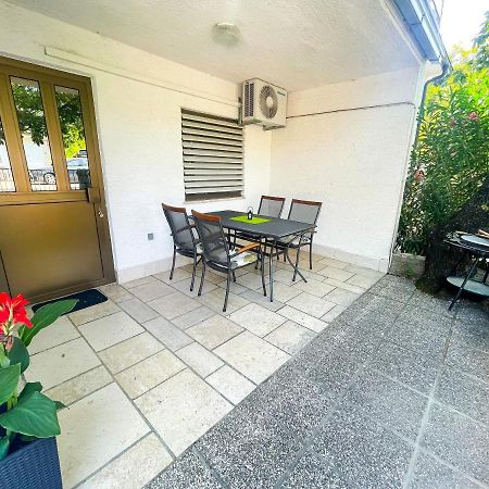 Apartmani Irena Jadranovo Buitenkant foto