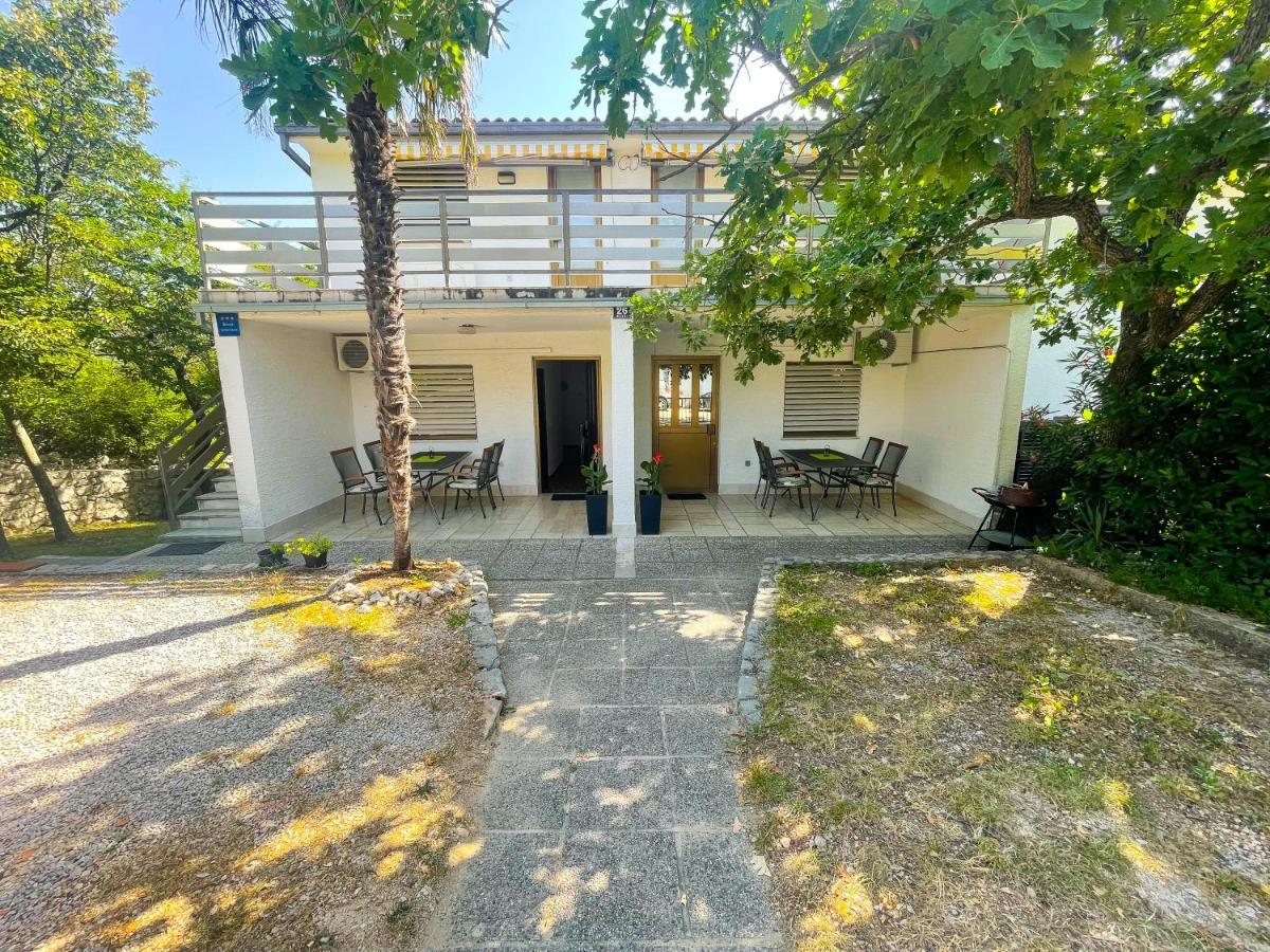 Apartmani Irena Jadranovo Buitenkant foto