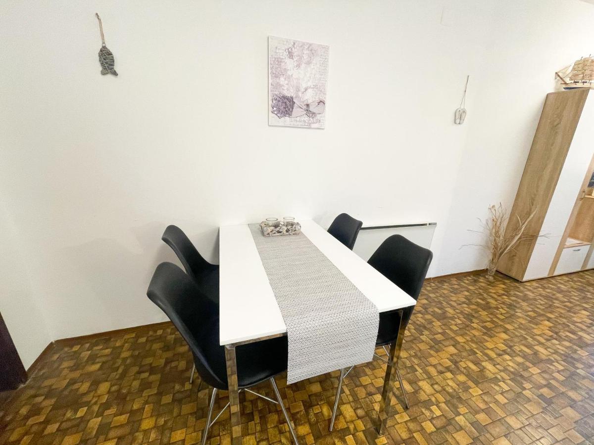 Apartmani Irena Jadranovo Buitenkant foto